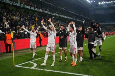 Beşiktaş bu sezon ilk derbi galibiyetini elde etti
