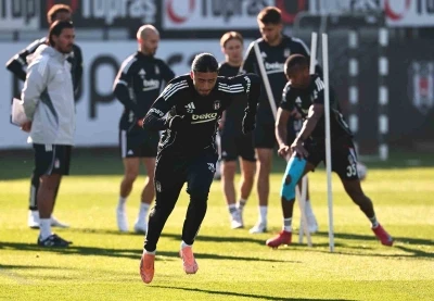 Beşiktaş, &Ccedil;aykur Rizespor ma&ccedil;ının hazırlıklarını s&uuml;rd&uuml;rd&uuml;
