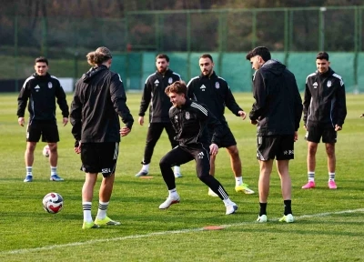Beşiktaş, Galatasaray ma&ccedil;ı hazırlıklarını tamamladı
