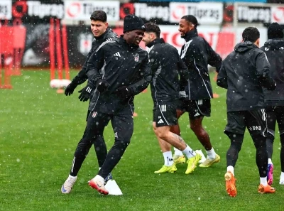Beşiktaş, G&ouml;ztepe ma&ccedil;ı hazırlıklarına başladı

