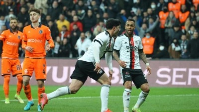 Beşiktaş'ın eski forveti Süper Lig ekibine imzayı attı