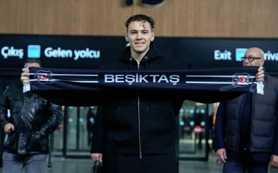 Beşiktaş&rsquo;ın yeni transferi Kristjan Asllani, İstanbul&rsquo;a geldi
