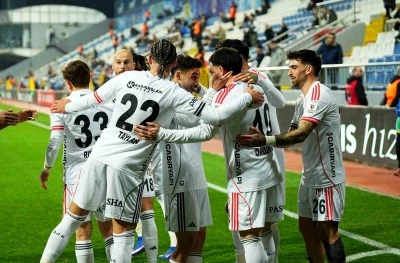 Beşiktaş&rsquo;ın yenilmezlik serisi 10 ma&ccedil;a &ccedil;ıktı
