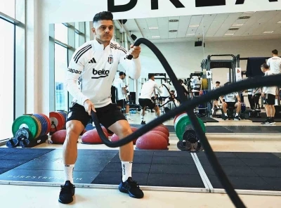 Beşiktaş, salonda &ccedil;alıştı
