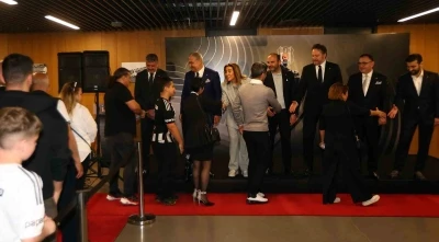 Beşiktaş&rsquo;ta bayramlaşma t&ouml;reni yapıldı
