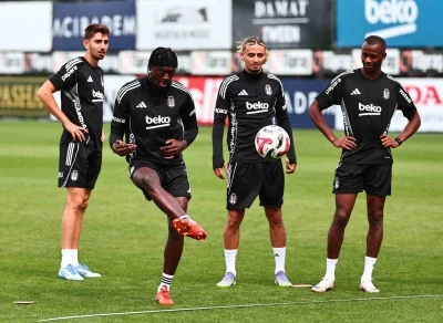 Beşiktaş’ta, Göztepe maçının hazırlıkları tamamlandı
