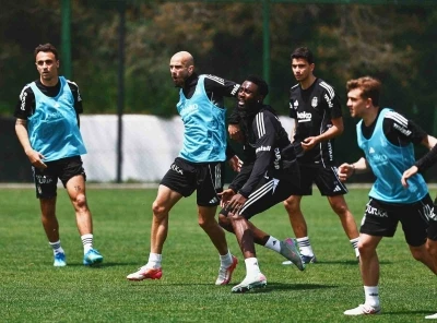 Beşiktaş, Trabzonspor ma&ccedil;ı hazırlıklarını tamamladı
