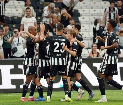 Beşiktaş, UEFA Konferans Ligi’nde play-off’a yükseldi
