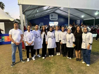 BEÜ öğrencileri Adana Lezzet Festivalinden üç dereceyle döndü
