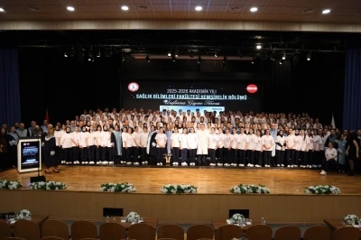 BEUN&rsquo;da geleceğin hemşireleri &uuml;niformalarını giydi
