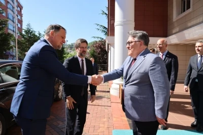 BEUN&rsquo;da T&uuml;rk-Macar dostluğunu g&uuml;&ccedil;lendiren anlamlı buluşma
