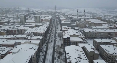 Beyaza b&uuml;r&uuml;nen Sultangazi havadan g&ouml;r&uuml;nt&uuml;lendi
