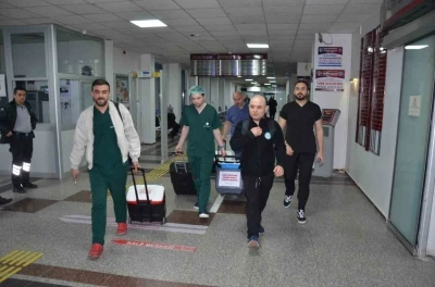 Beyin &ouml;l&uuml;m&uuml; ger&ccedil;ekleşen baba 5 hayata umut oldu
