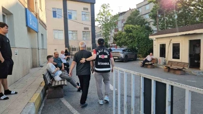 Beylikd&uuml;z&uuml; Belediyesi&rsquo;ne iskan usuls&uuml;zl&uuml;ğ&uuml; operasyonu: 27 g&ouml;zaltı
