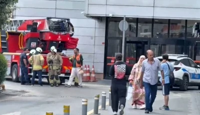 Beylikdüzü’nde AVM de yangın paniği
