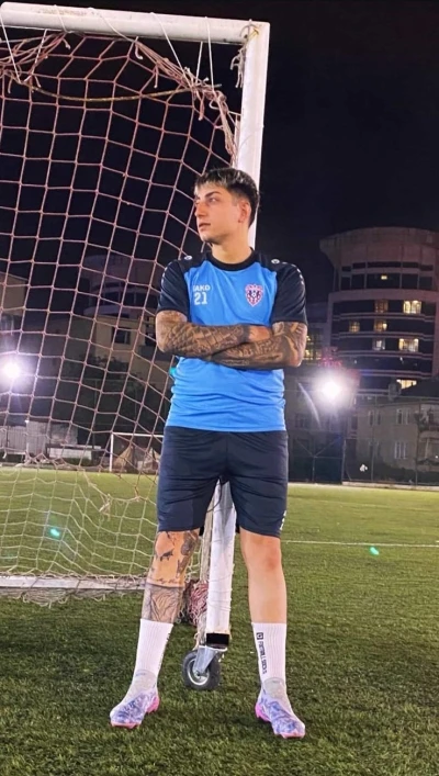 Beylikdüzü’nde evinin önünde kurşunlanan genç hayatını kaybetti
