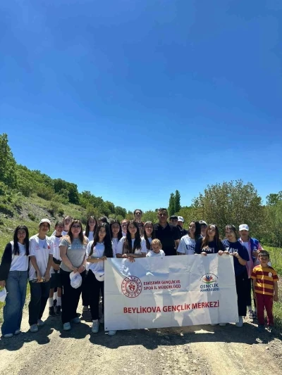 Beylikova&rsquo;da gen&ccedil;lik doğa i&ccedil;in y&uuml;r&uuml;d&uuml;
