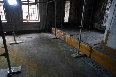 Beyoğlu’nda 439 yıllık Molla Çelebi Camii’ndeki yangın sonrası restorasyon çalışmalarına başlandı
