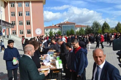 Beypazarı’nda Gazze için hayır panayırı düzenlendi
