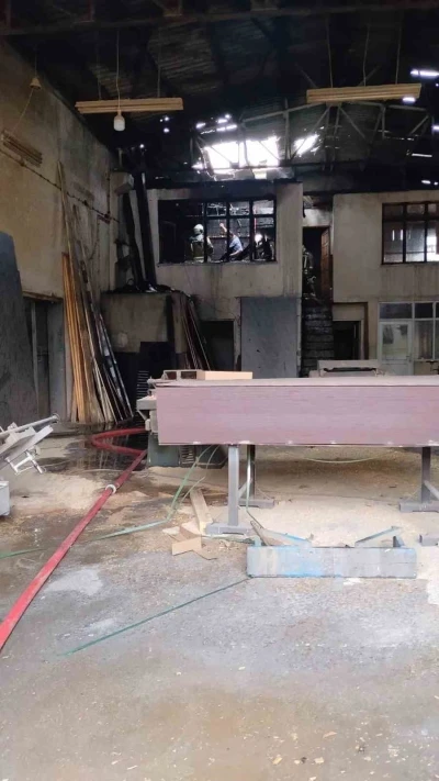 Beypazarı&rsquo;nda iş yerinde &ccedil;ıkan yangın s&ouml;nd&uuml;r&uuml;ld&uuml;
