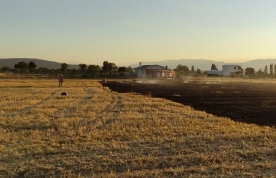 Beyşehir’de anız yangınları korkuttu
