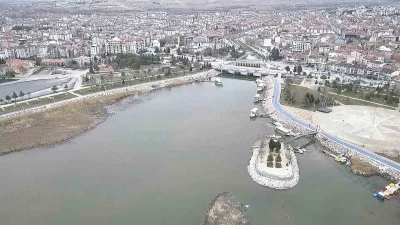 Beyşehir G&ouml;l&uuml; eski g&uuml;nlerini arıyor
