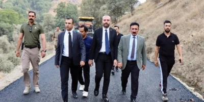 Beytüşşebap Kaymakamı Taşkıran, yol yapım çalışmalarını denetledi
