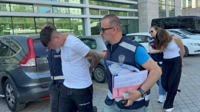 Bı&ccedil;akla yaralamaya 2 g&ouml;zaltı
