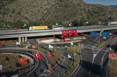 Bilecik 3 &ouml;nemli yol yatırım programına dahil edildi
