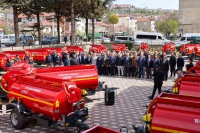 Bilecik&rsquo;te 31 adet yangın s&ouml;nd&uuml;rme tankeri k&ouml;ylere dağıtıldı
