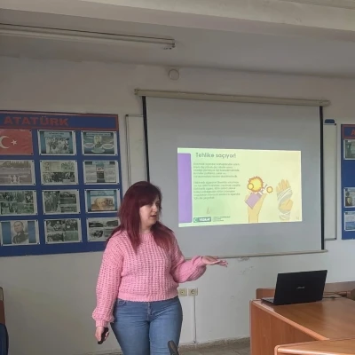 Bilecik&rsquo;te askerlere &lsquo;Sağlıklı Aile&rsquo; ve &lsquo;T&uuml;t&uuml;n Bağımlılığı&rsquo; eğitimi
