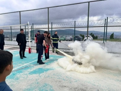 Bilecik&rsquo;te &ccedil;ocuklara yangın eğitimi
