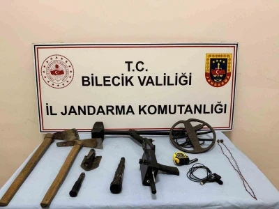 Bilecik&rsquo;te define operasyonu: 3 ş&uuml;pheli su&ccedil;&uuml;st&uuml; yakalandı
