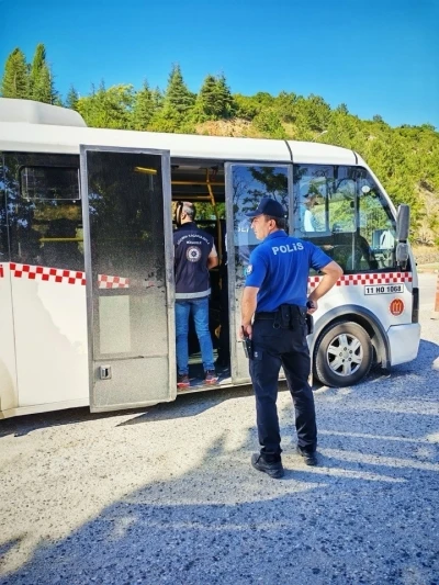 Bilecik&rsquo;te d&uuml;zensiz g&ouml;&ccedil; denetimi
