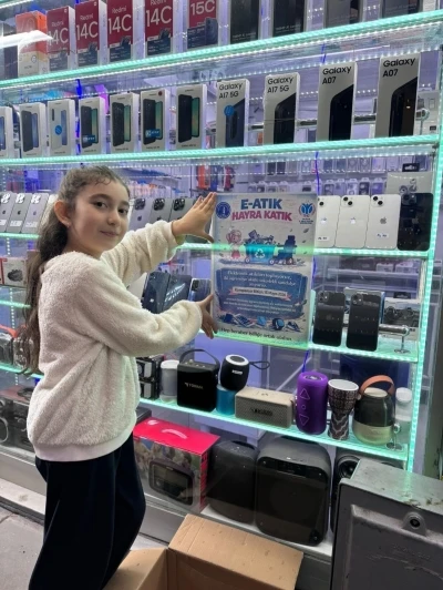 Bilecik&rsquo;te E-atıklar ak&uuml;l&uuml; tekerlekli sandalyeye d&ouml;n&uuml;ş&uuml;yor
