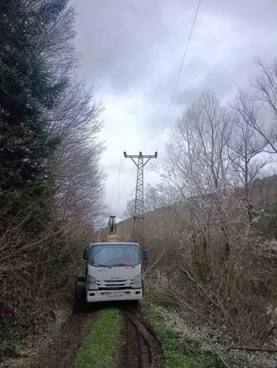 Bilecik&rsquo;te elektrik akımına kapılan iş&ccedil;i ağır yaralandı
