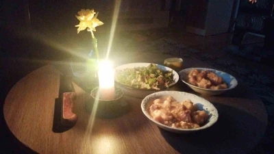 Bilecik&rsquo;te elektrik kesintisi Ramazan sofralarını kararttı: K&ouml;yl&uuml;ler mum ışığında iftar yaptı
