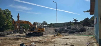 Bilecik’te eski devlet hastanesi yıkıldı
