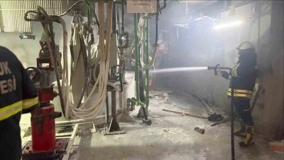 Bilecik&rsquo;te fabrikada patlama: 1&rsquo;i ağır 2 iş&ccedil;i yaralandı
