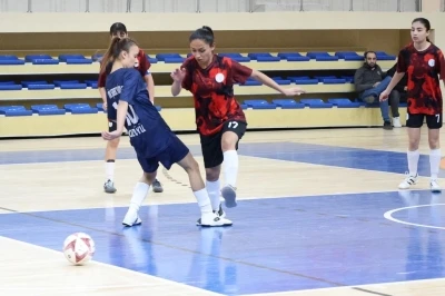 Bilecik&rsquo;te Gen&ccedil; Kız Futsal M&uuml;sabakaları devam ediyor
