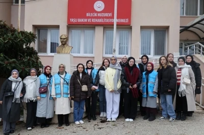 Bilecik&rsquo;te gen&ccedil;ler ile b&uuml;y&uuml;kler bir araya geldi
