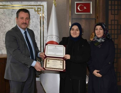 Bilecik&rsquo;te hafızlık icazet belgeleri sahiplerine takdim edildi

