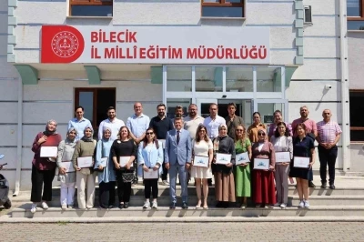 Bilecik&rsquo;te Harezmi &ouml;ğretmenlerine sertifika verildi
