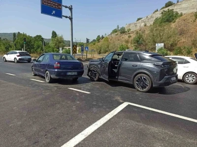 Bilecik’te iki otomobil çarpıştı: 1 yaralı
