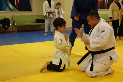 Bilecik&rsquo;te judoculara moral veren antrenman
