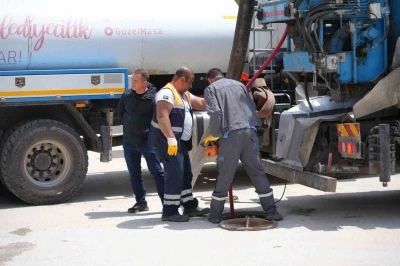 Bilecik&rsquo;te kanalizasyon ve mazgal temizliği yapıldı

