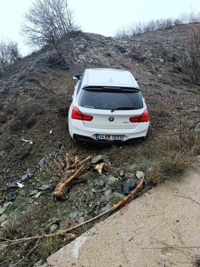 Bilecik&rsquo;te kaygan yol kazaya sebep oldu : 2 yaralı
