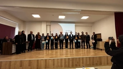 Bilecik&rsquo;te Kur&rsquo;an-ı Kerim okuma yarışmasında &ouml;d&uuml;ller sahiplerini buldu
