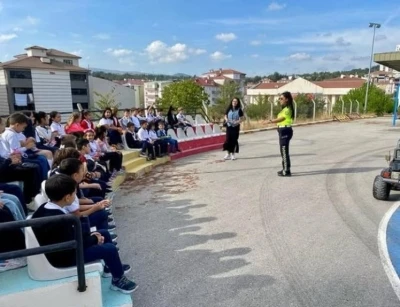 Bilecik’te miniklere trafikte bilinç eğitimi
