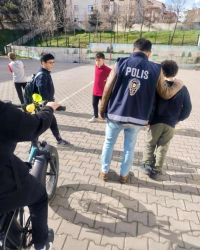 Bilecik&rsquo;te &ouml;ğrencilere g&uuml;venlik eğitimi

